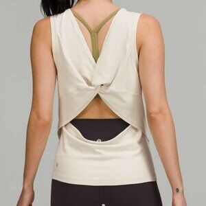 Lululemon Nulu Back-Twist Yoga Tank Top | Size 6